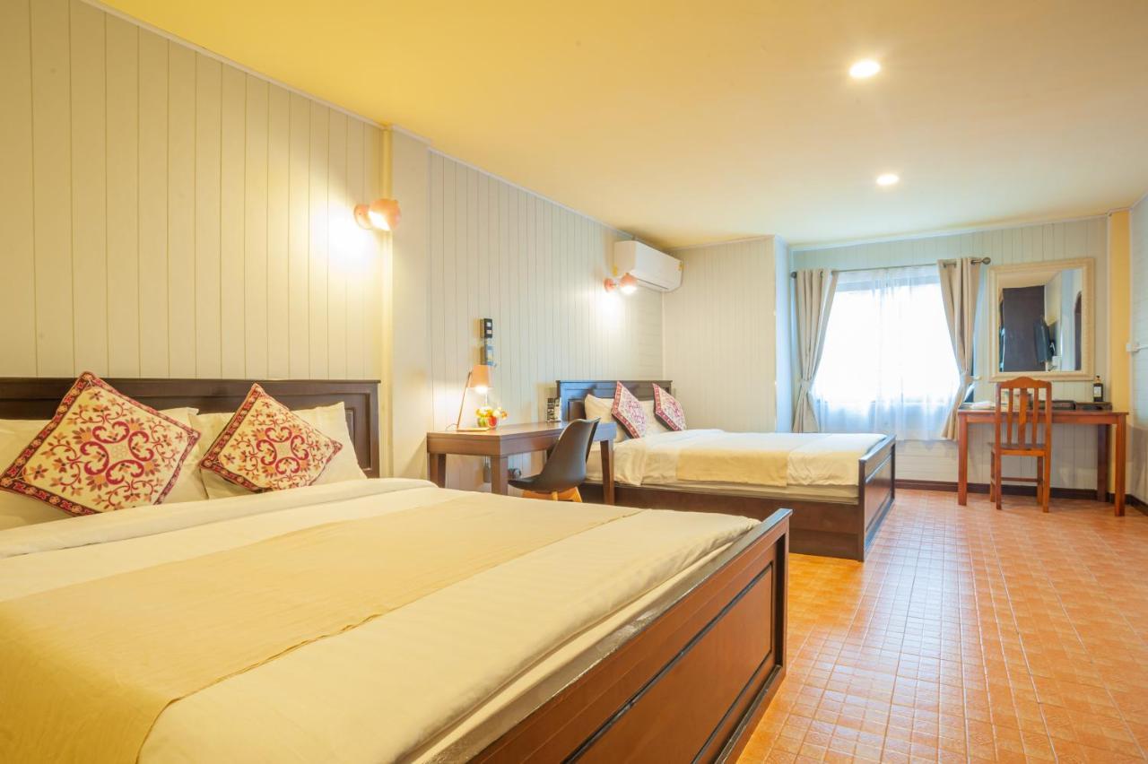 Talay Sai @ Thung Wua Laen Hotel Pathiu Екстериор снимка
